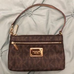 Michael Kors Jet Set Large Wristlet